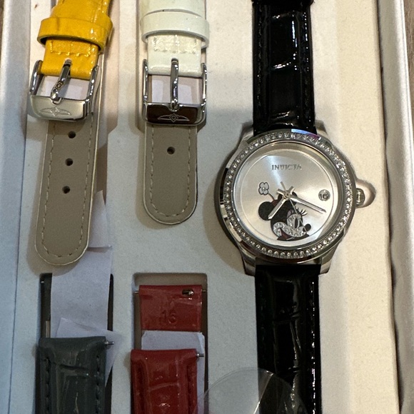 Disney Invicta Limited Edition Mickey Mouse watch set NEVER WORN